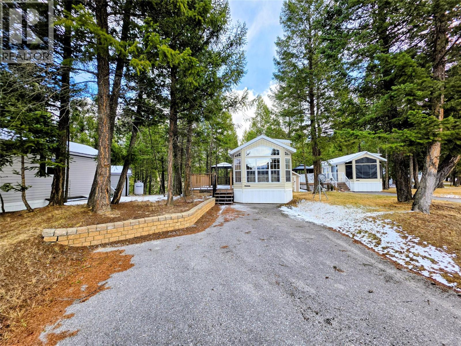 4856 Lynx Drive - 1