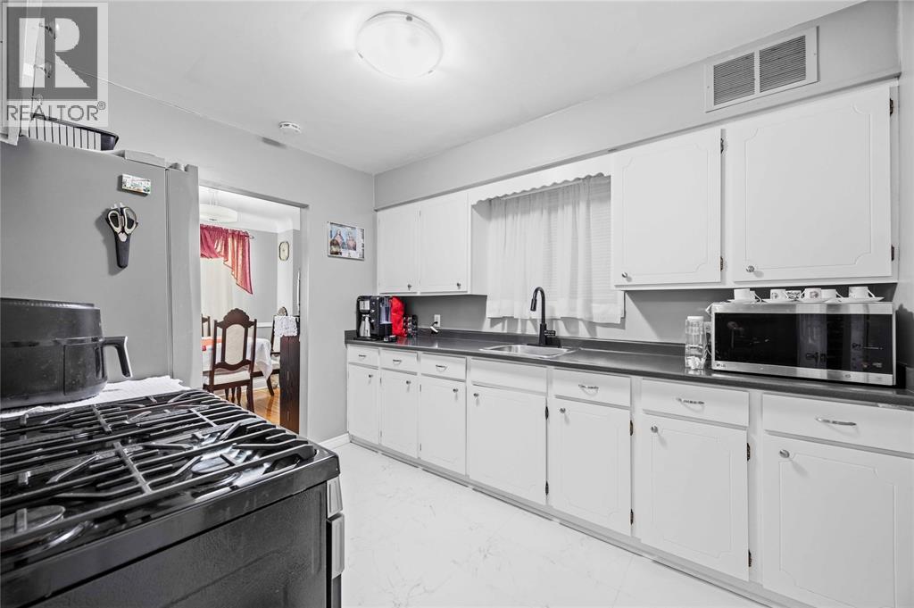 310 CONRAD STREET, Sarnia, Ontario, N7T3K6 — Photo 6