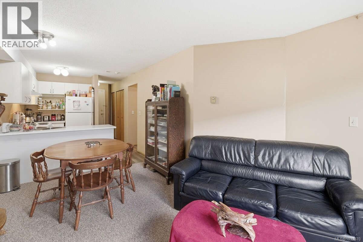 #212 3215 Cowichan Lake Rd - 4