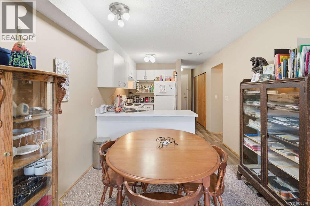 #212 3215 Cowichan Lake Rd - 5