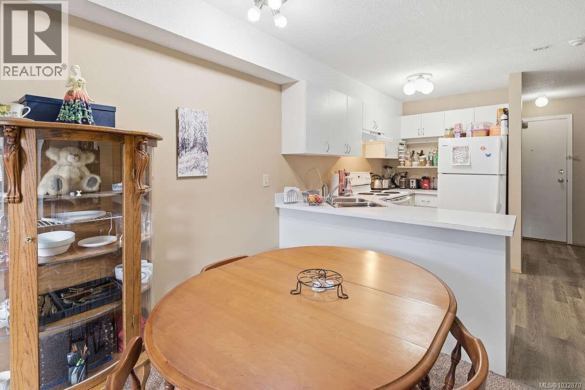 #212 3215 Cowichan Lake Rd - 6