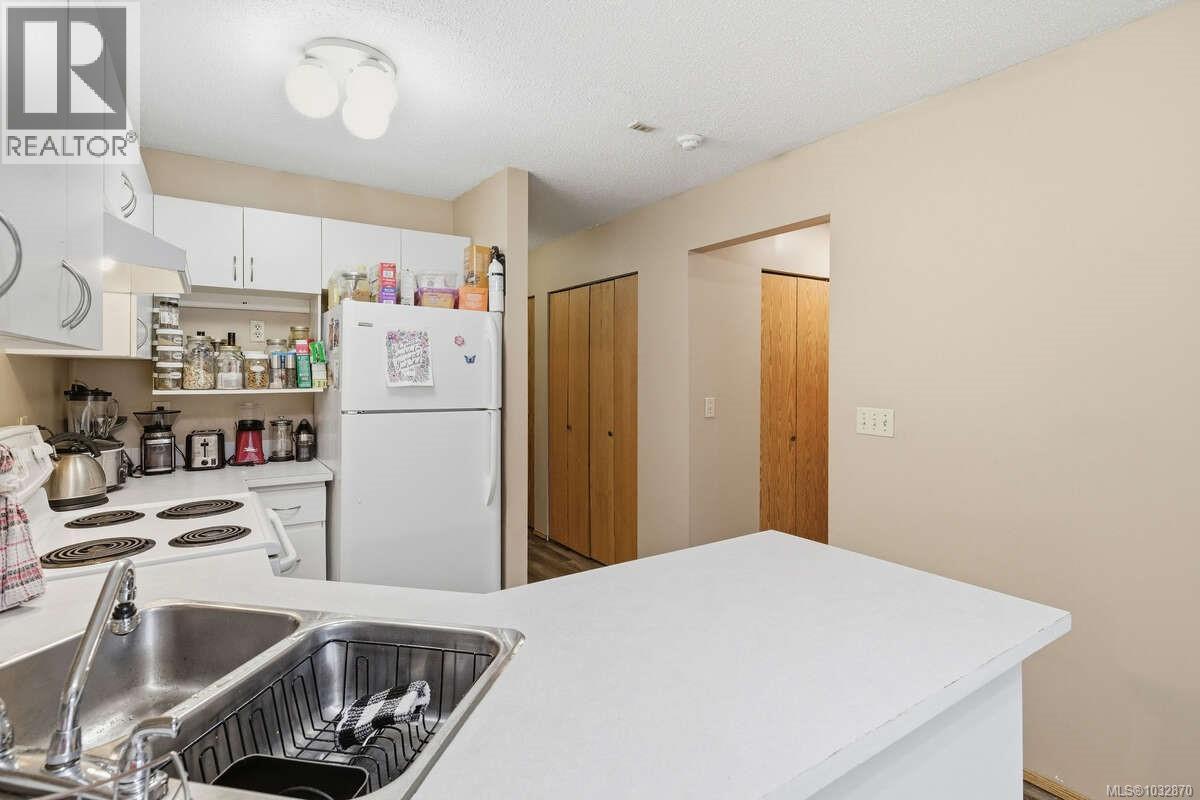 #212 3215 Cowichan Lake Rd - 9