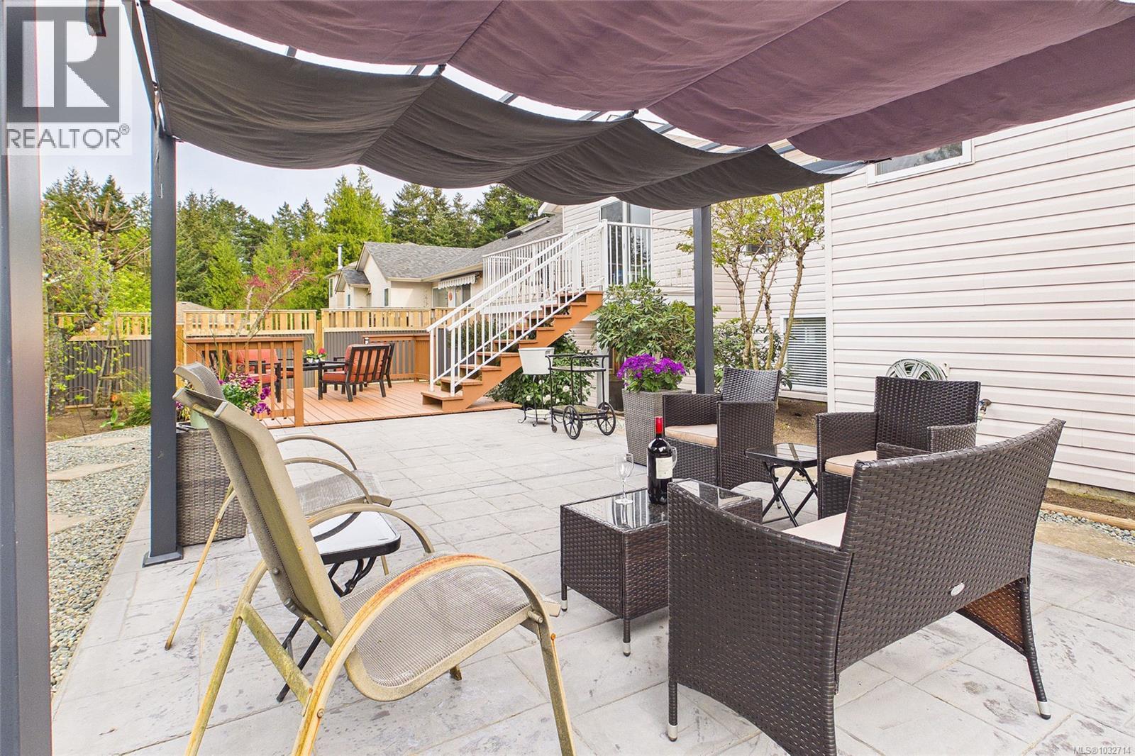 6062 Clarence Way - 12