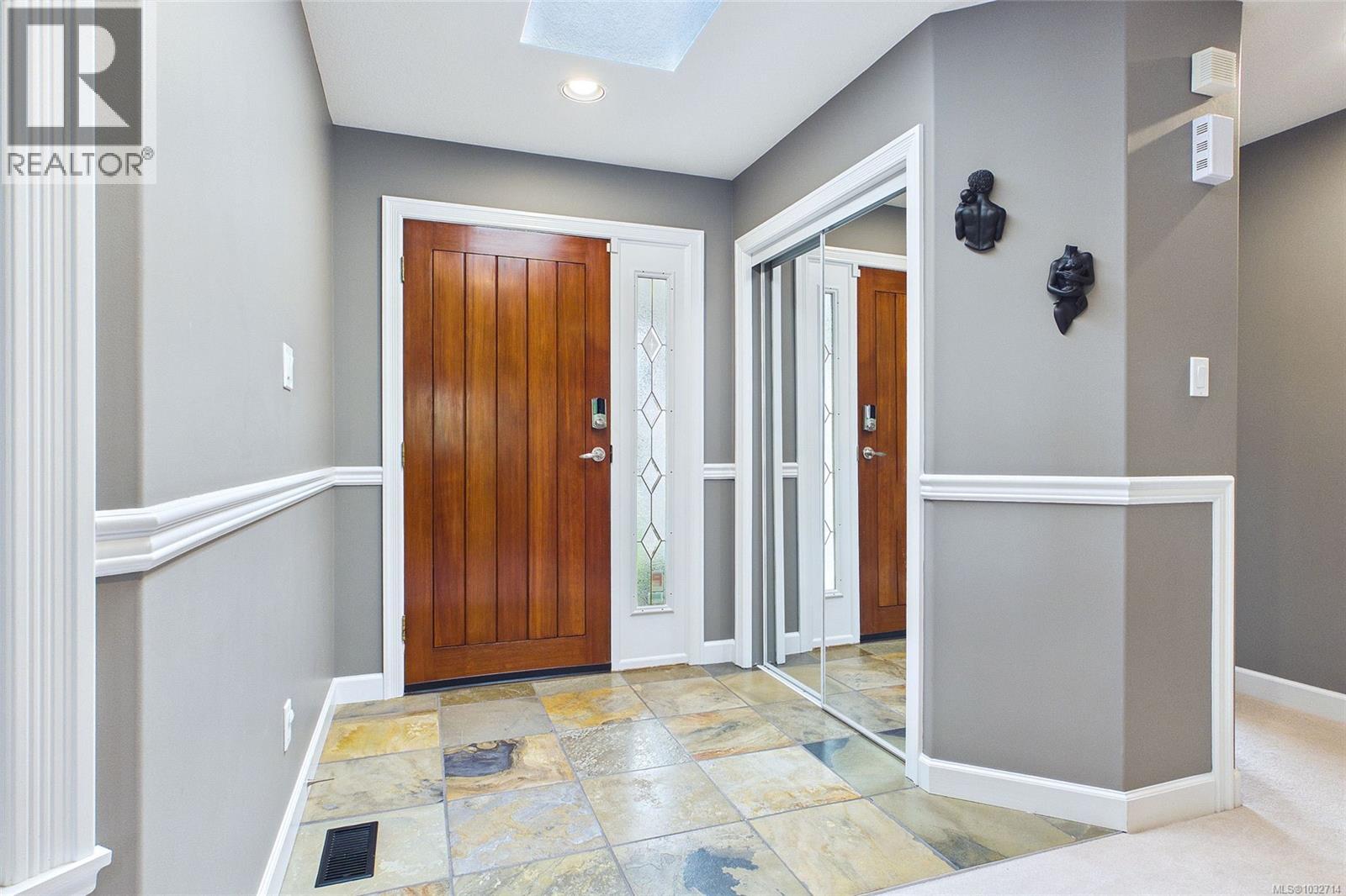 6062 Clarence Way - 18