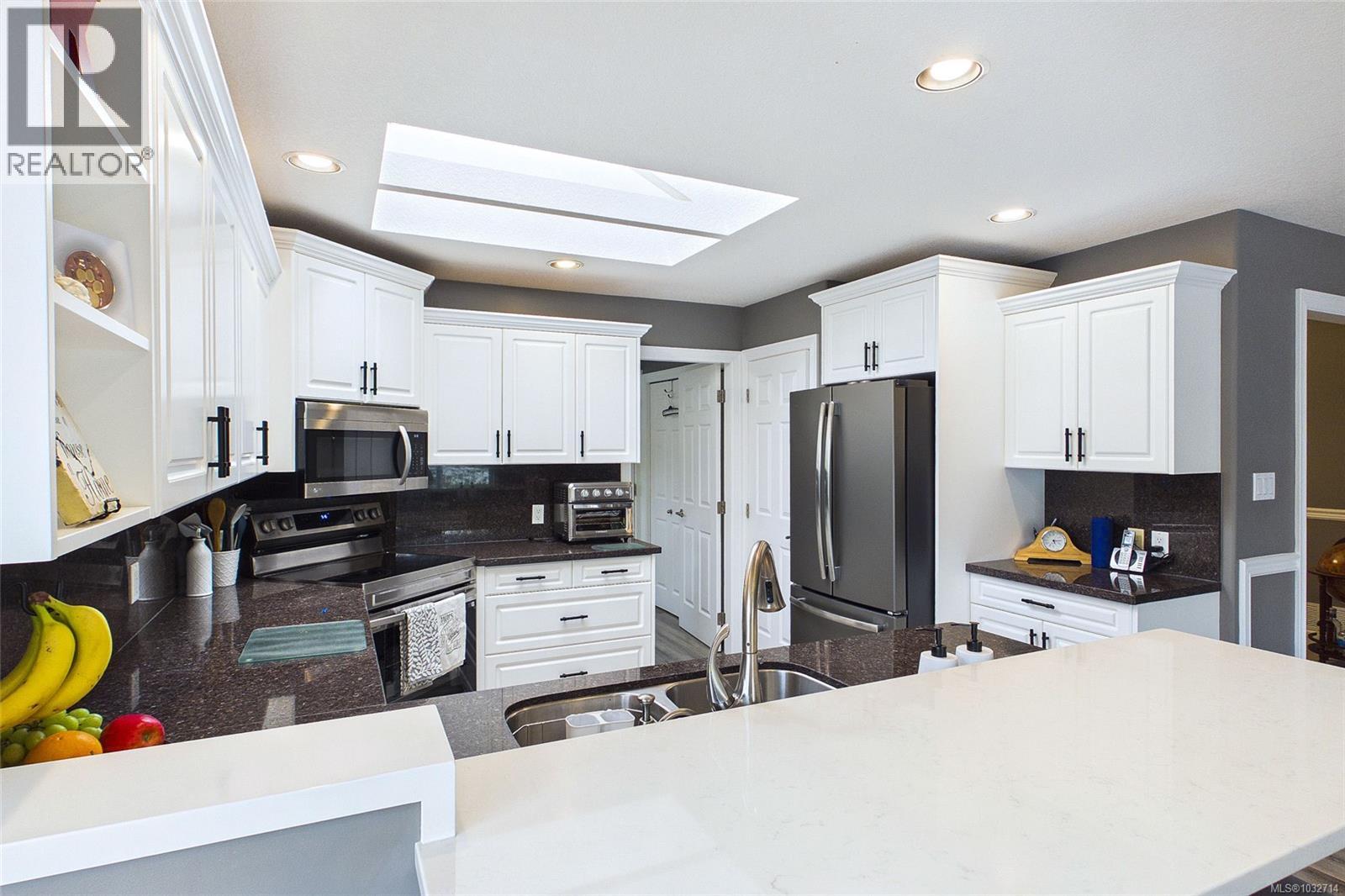 6062 Clarence Way - 23