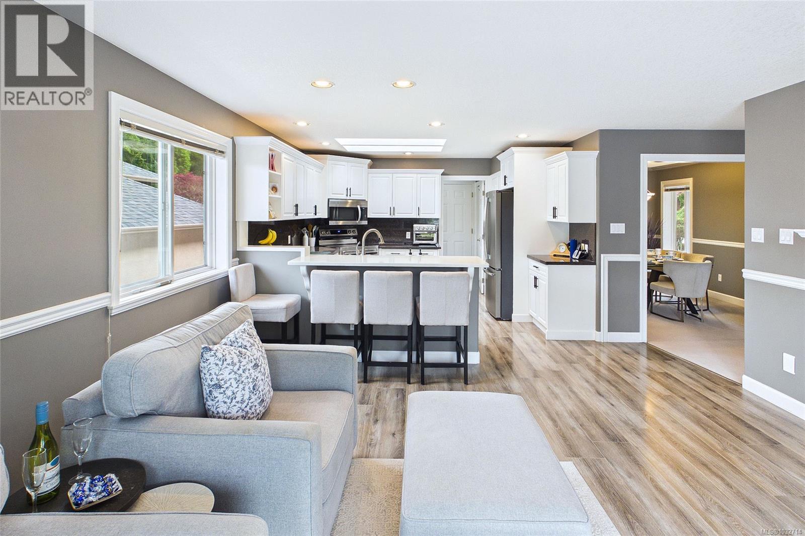 6062 Clarence Way - 25