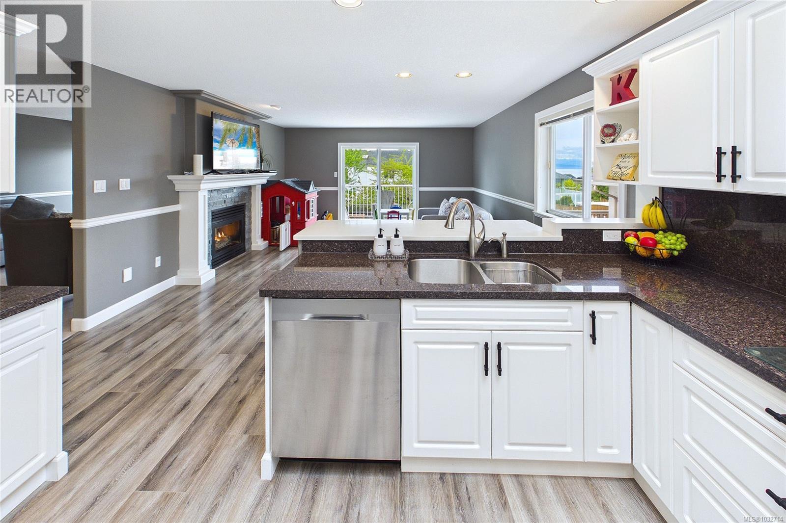 6062 Clarence Way - 27