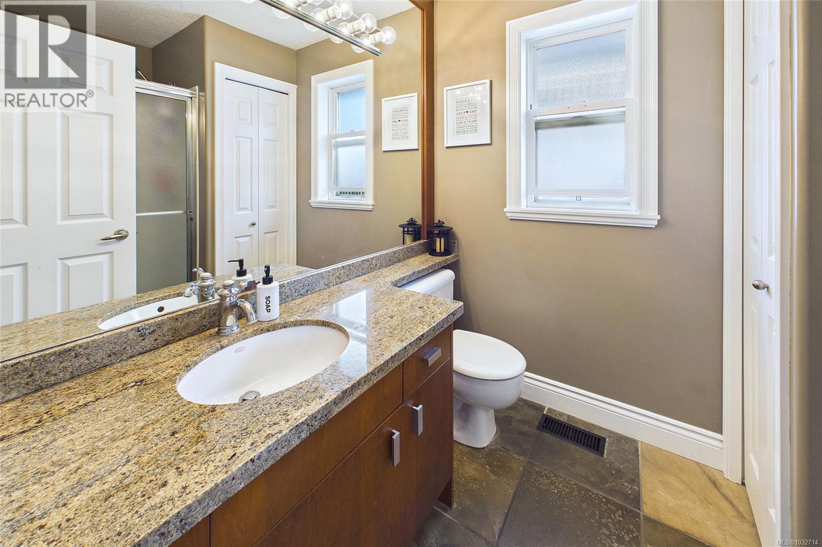 6062 Clarence Way - 37