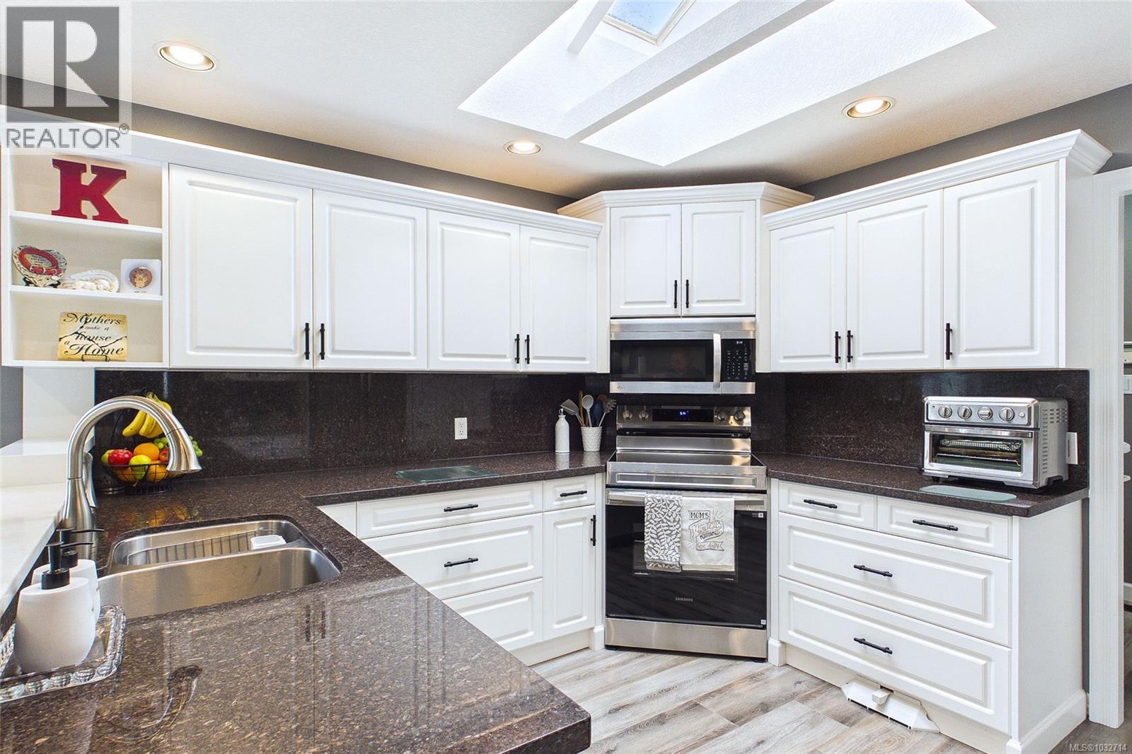 6062 Clarence Way - 5