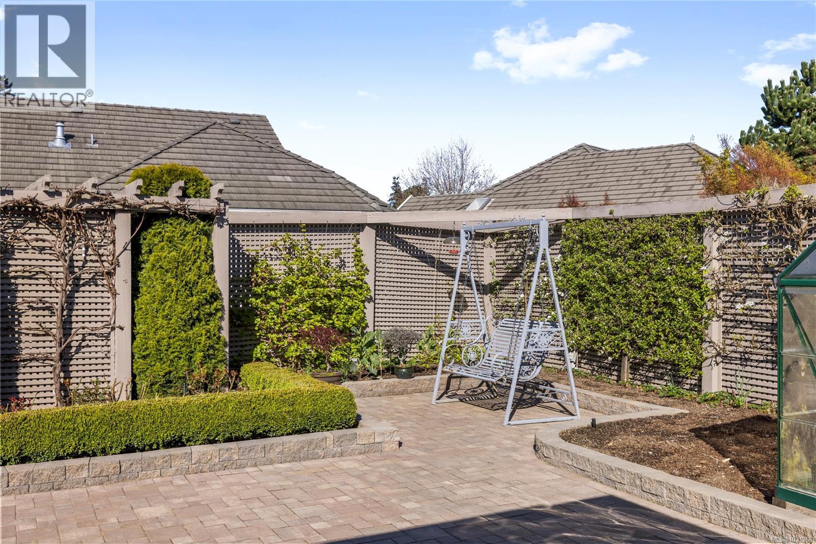 1240 Prestwick Pl - 12