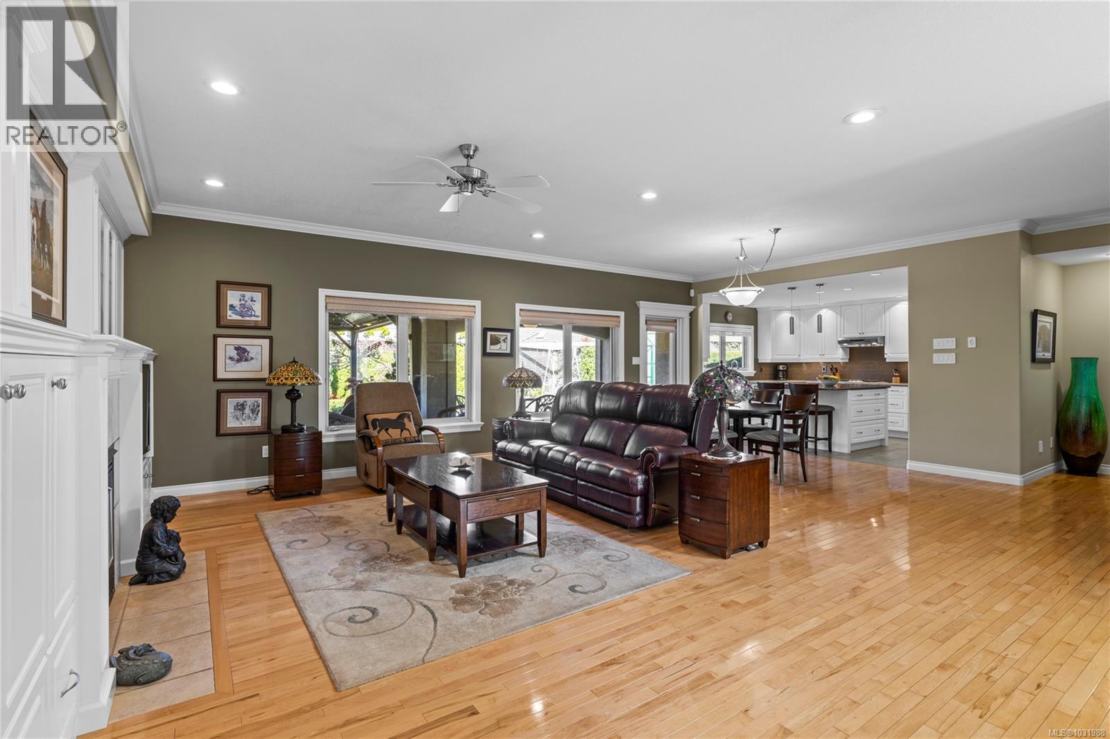 1240 Prestwick Pl - 2