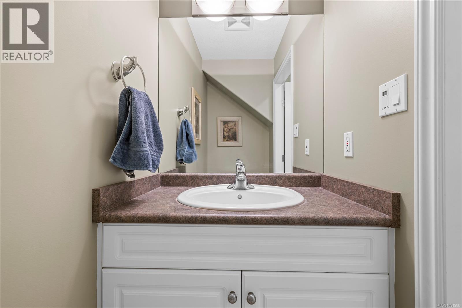 1240 Prestwick Pl - 35