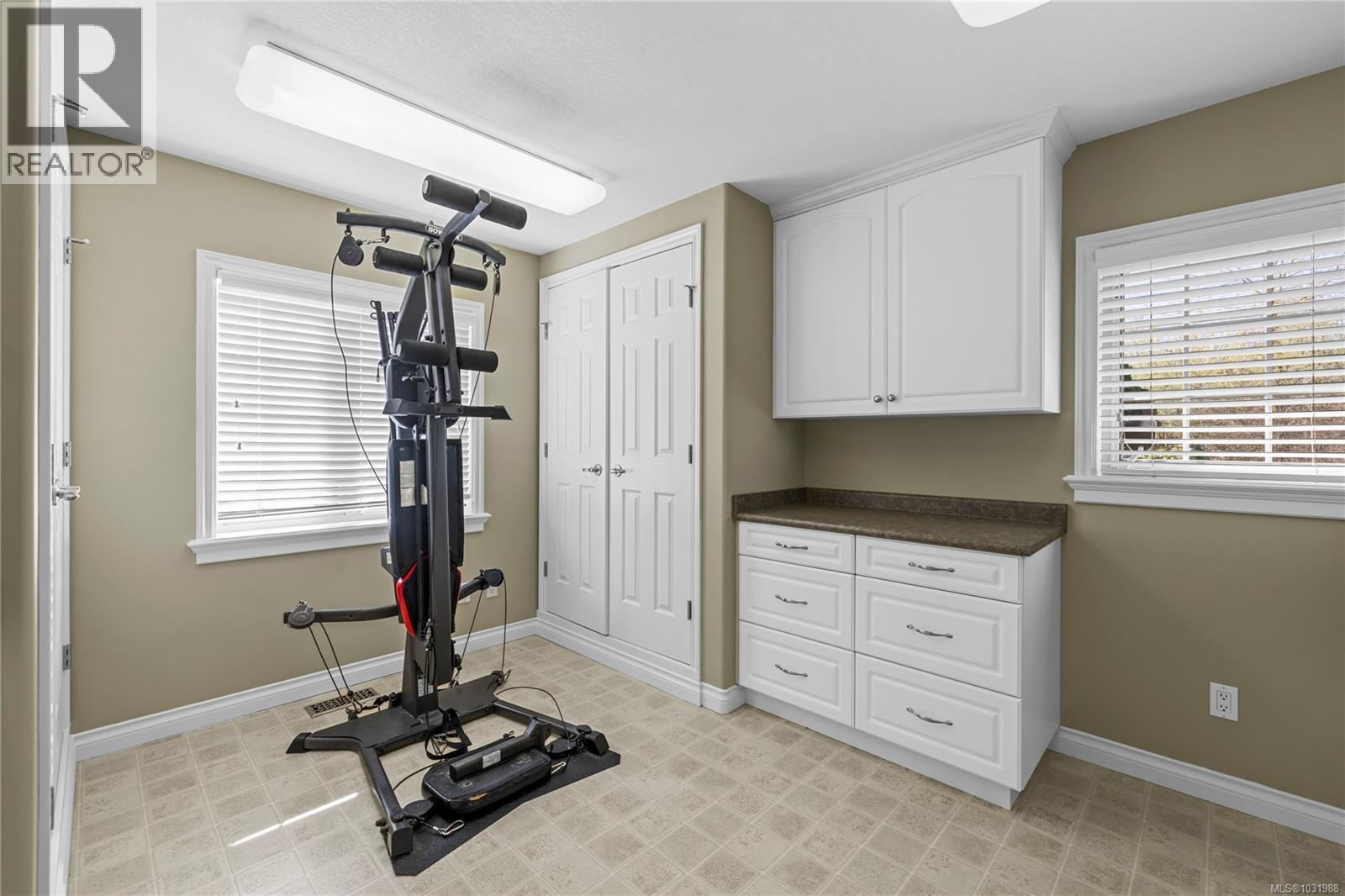 1240 Prestwick Pl - 37