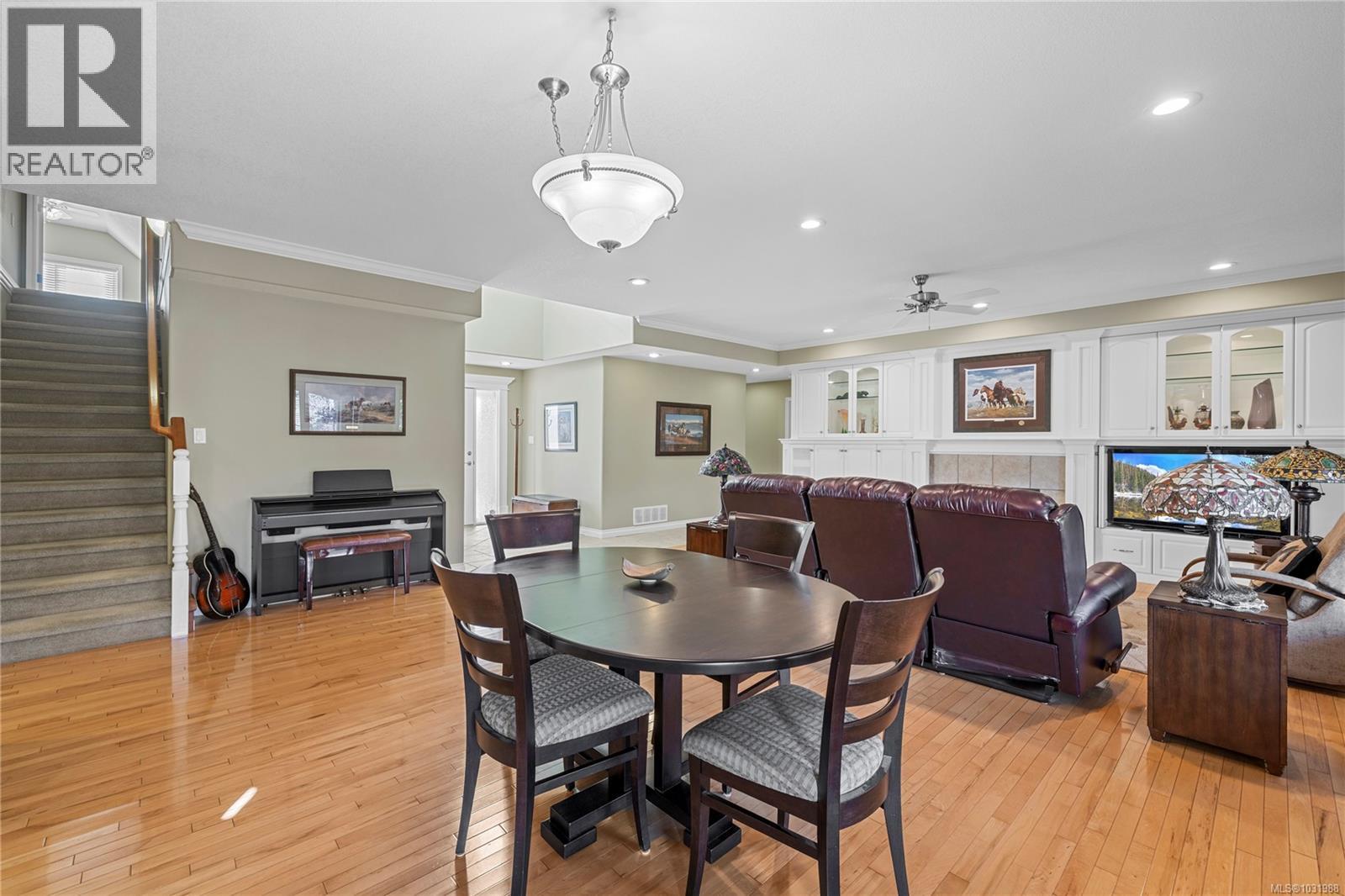 1240 Prestwick Pl - 6