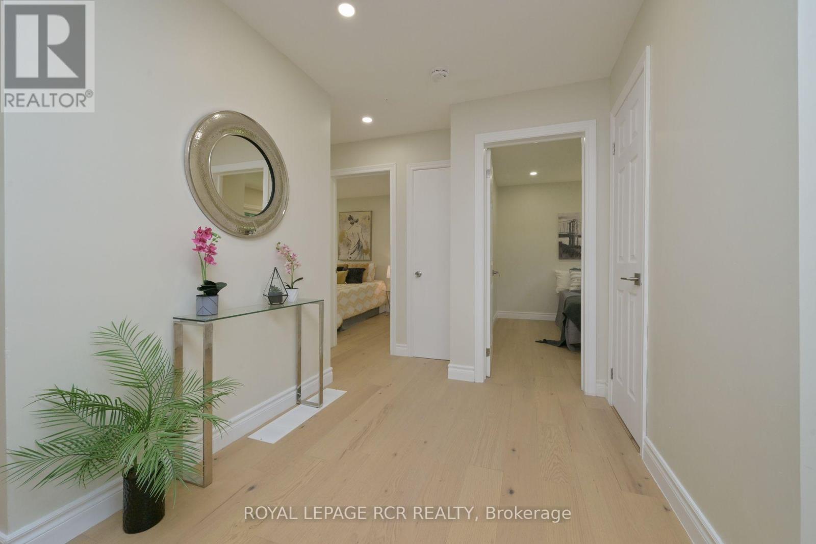 218 ELIZABETH STREET - 16