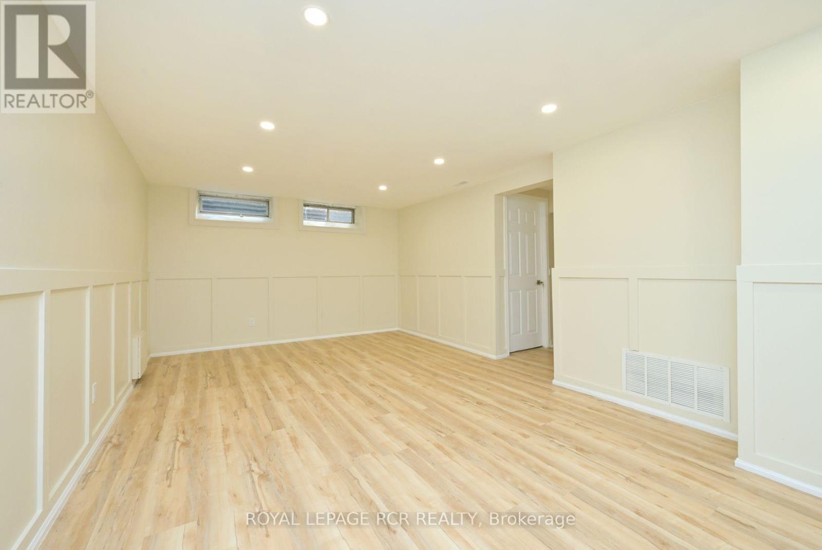 218 ELIZABETH STREET - 22