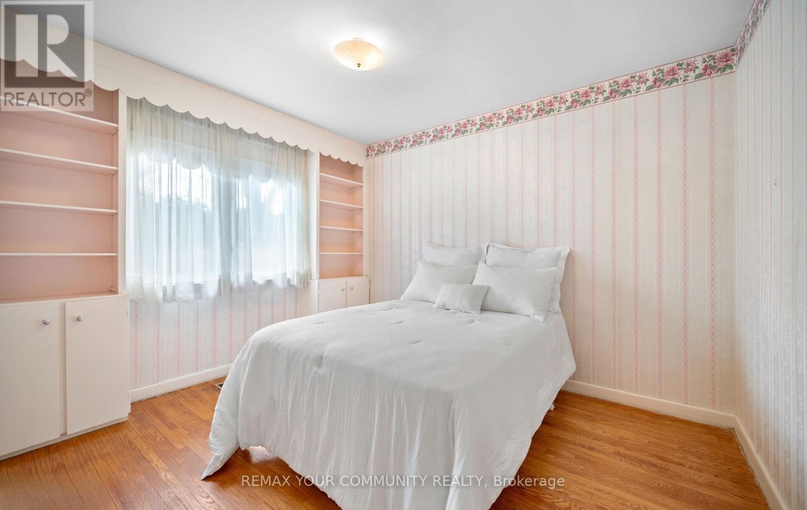628 SHENANDOAH DRIVE - 21
