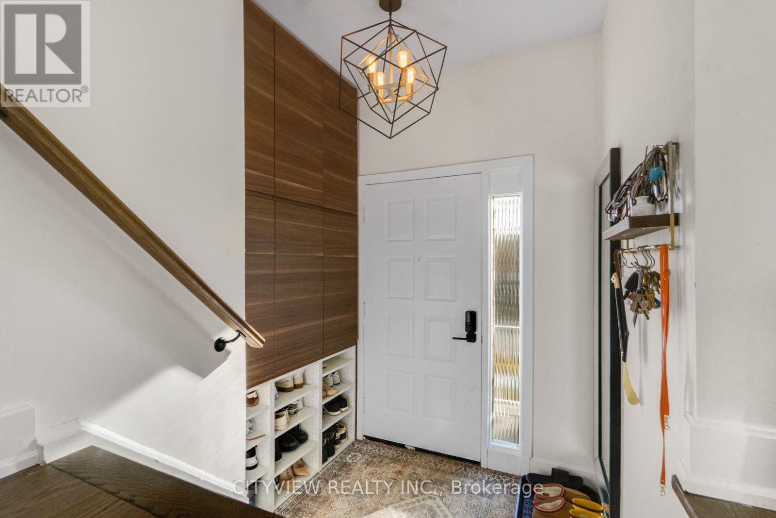 64 FOXACRE ROW - 11