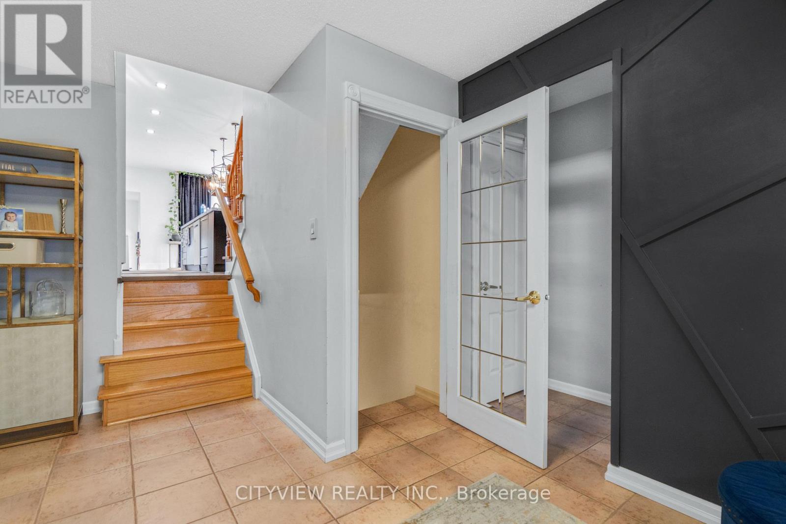 64 FOXACRE ROW - 27