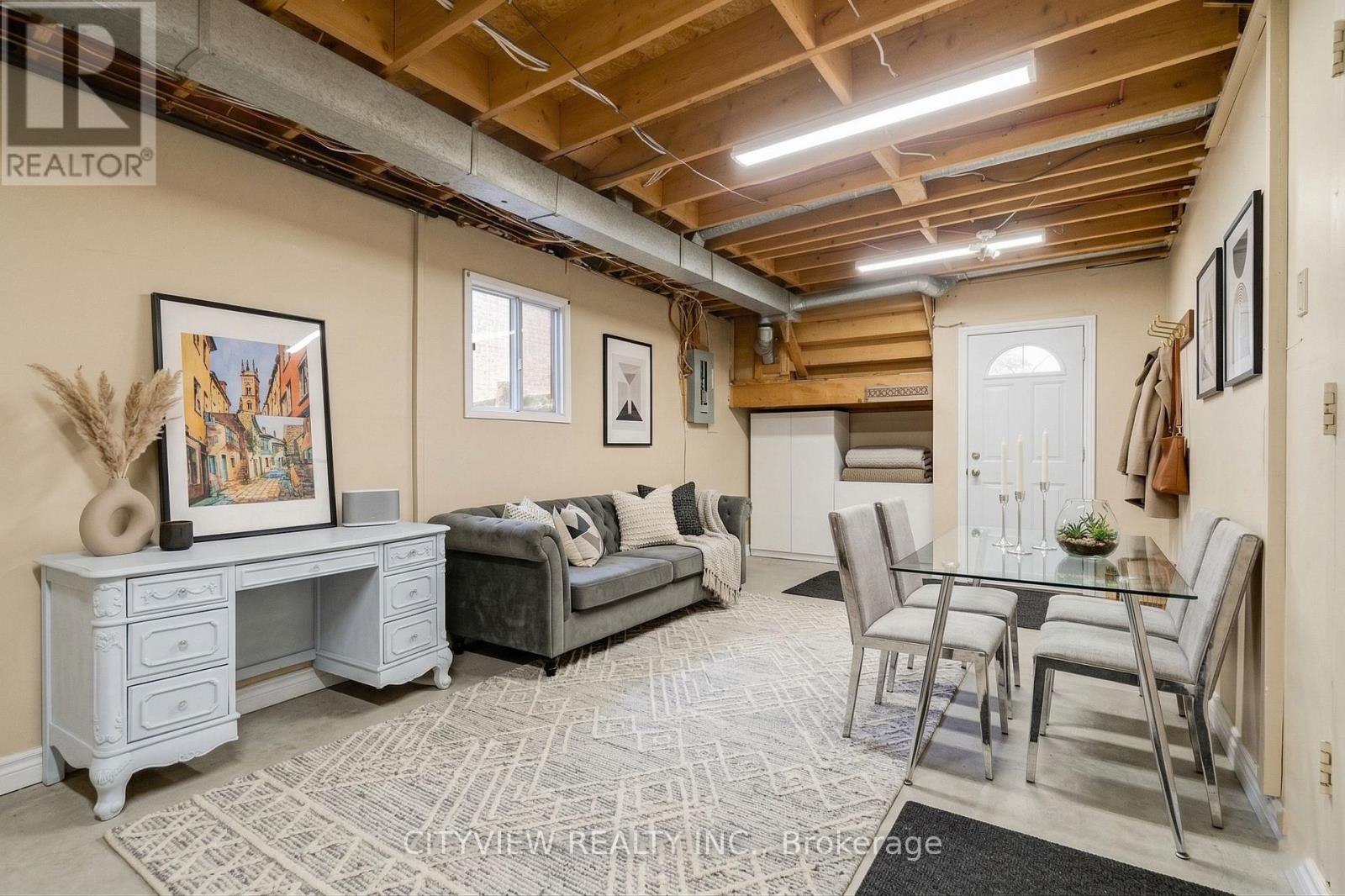 64 FOXACRE ROW - 34