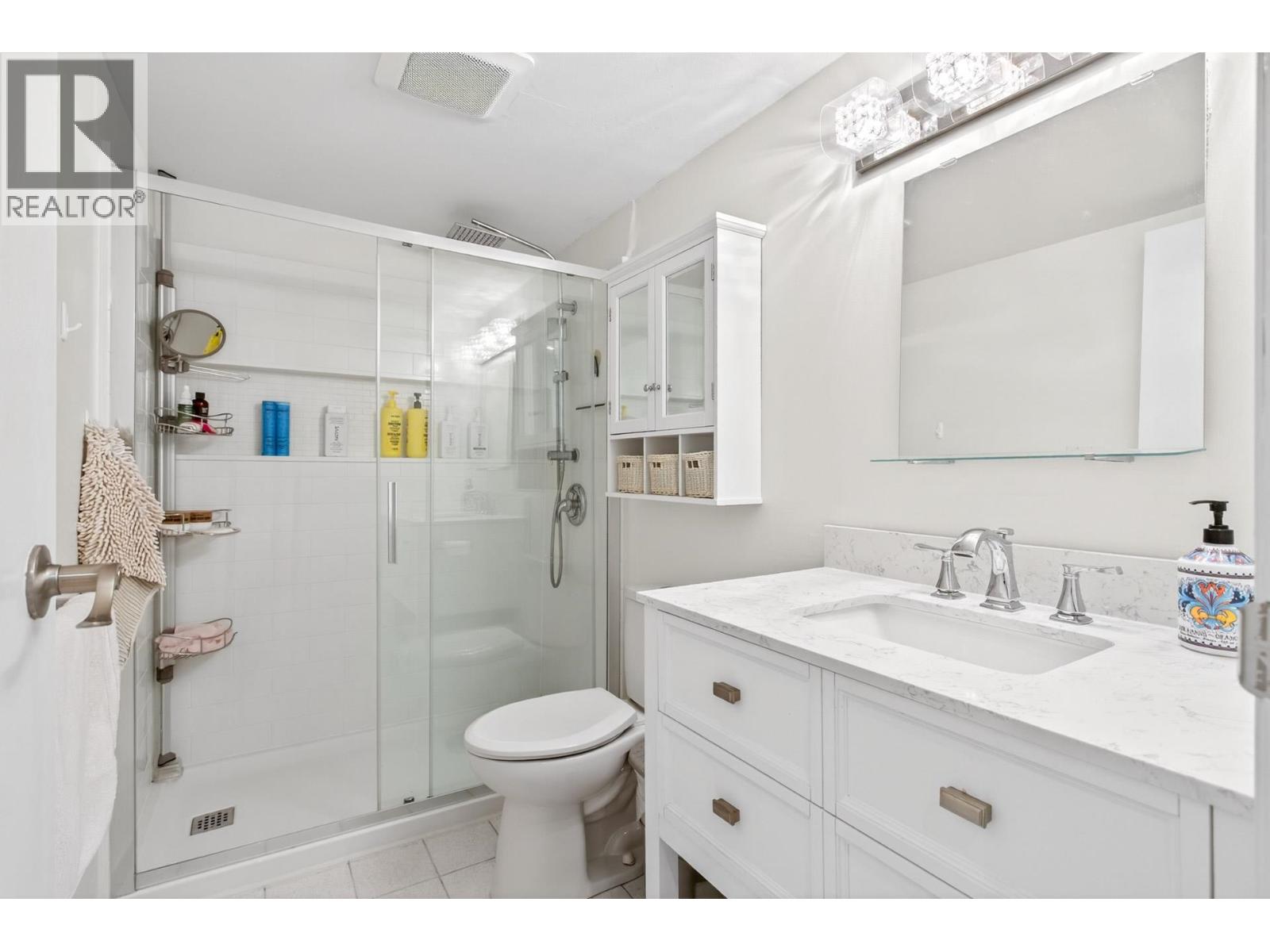 2176 LAURIER AVENUE, Port Coquitlam