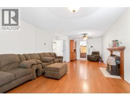 2176 Laurier Avenue, Port Coquitlam, BC V3B5N7 Photo 13