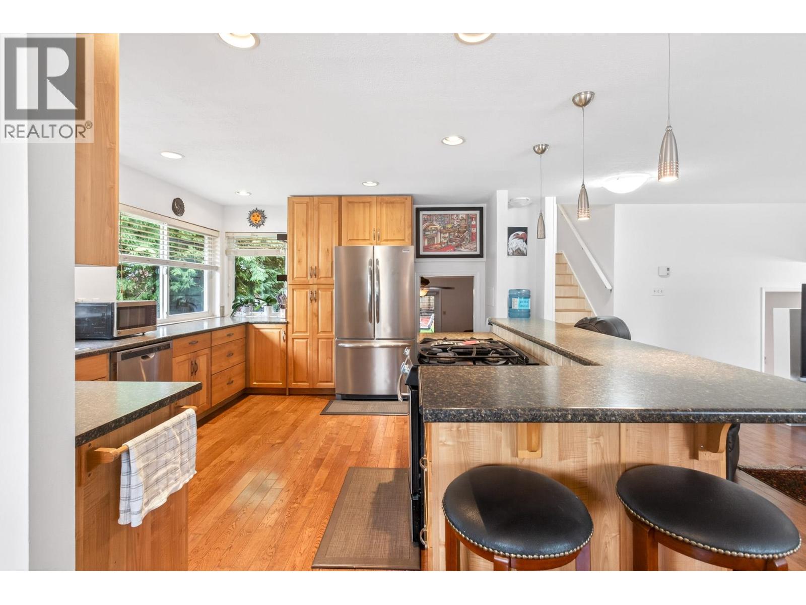 2176 LAURIER AVENUE, Port Coquitlam