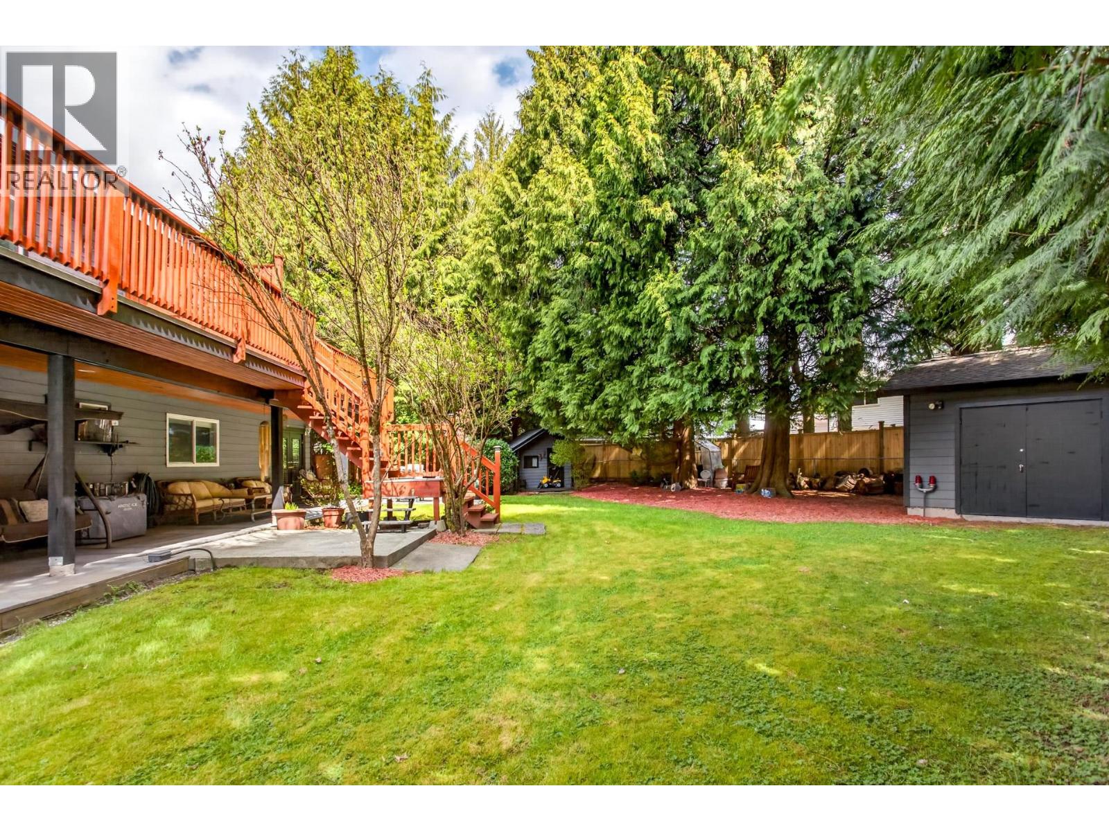 2176 LAURIER AVENUE, Port Coquitlam