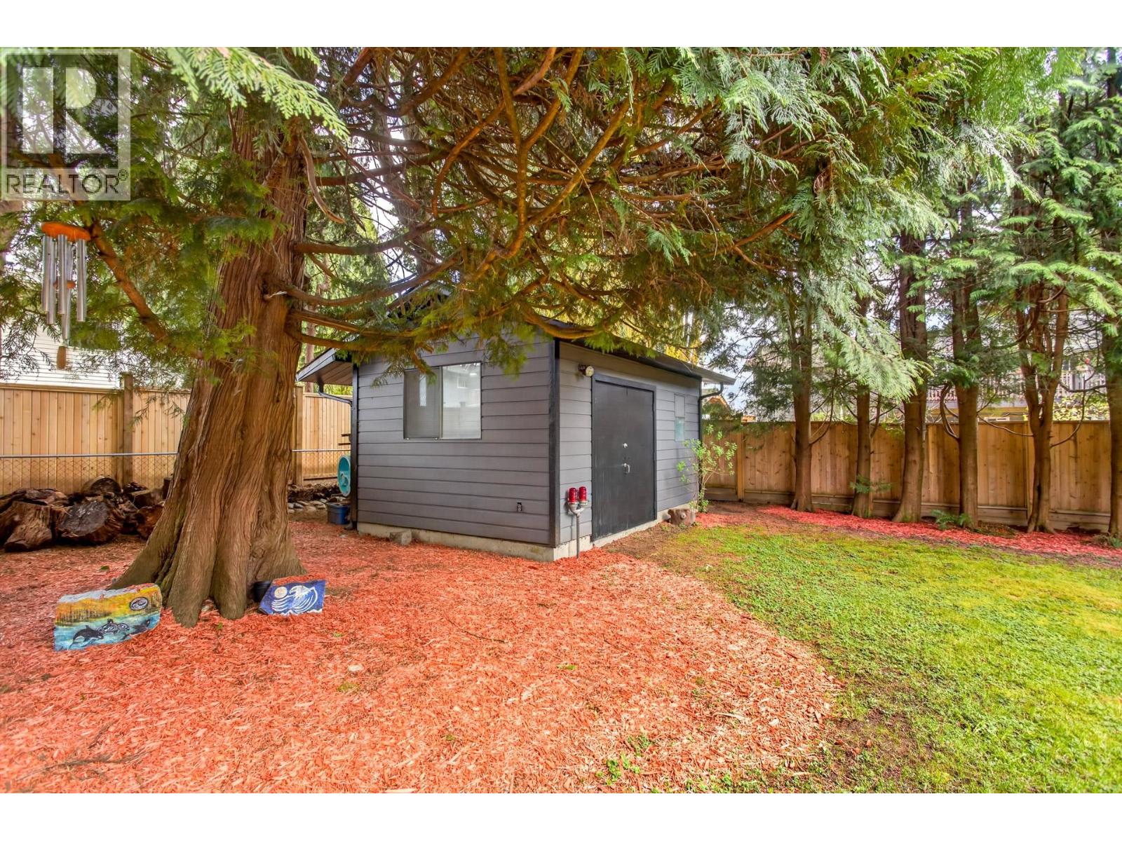 2176 LAURIER AVENUE, Port Coquitlam