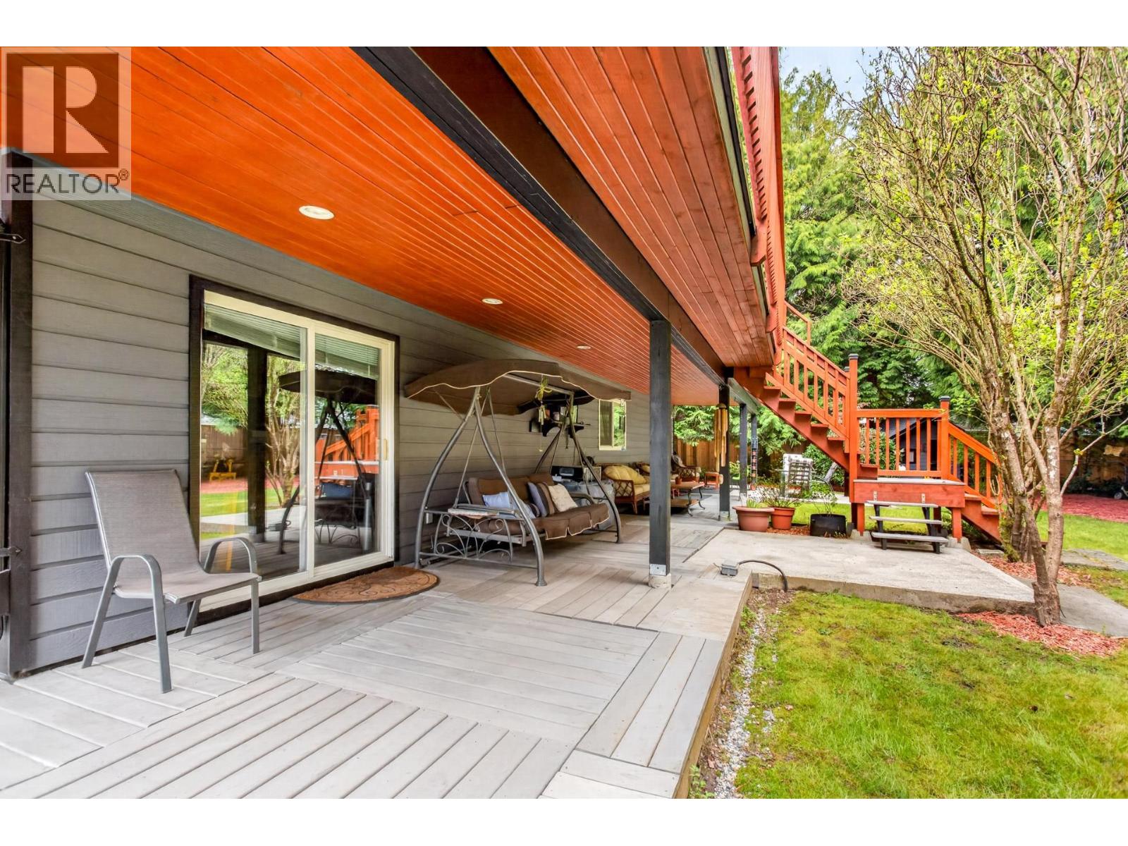2176 LAURIER AVENUE, Port Coquitlam