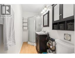2176 Laurier Avenue, Port Coquitlam, BC V3B5N7 Photo 18