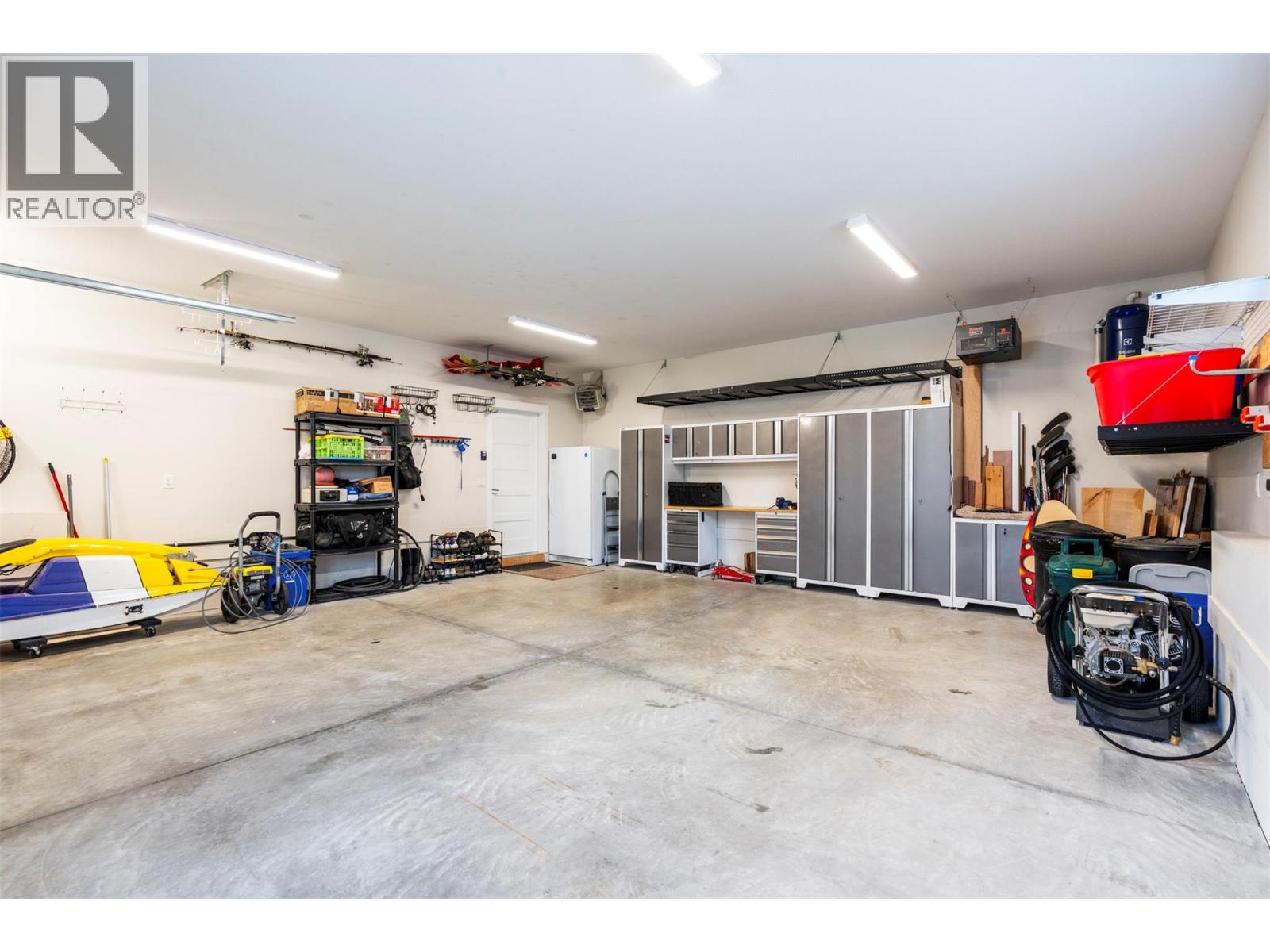 1021 17 Avenue SE - 35