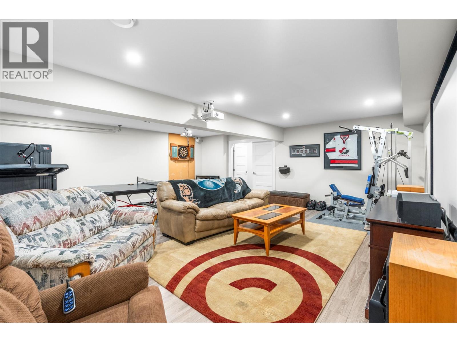 1021 17 Avenue SE - 50
