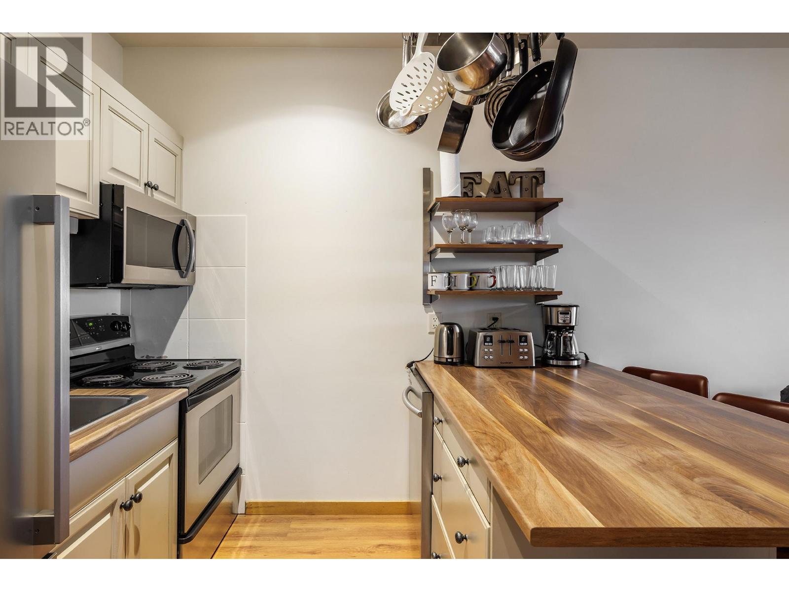 5020 Snowbird Way Unit# 6, Big White