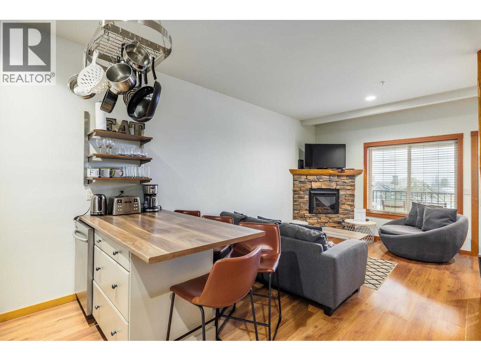 5020 Snowbird Way Unit# 6, Big White