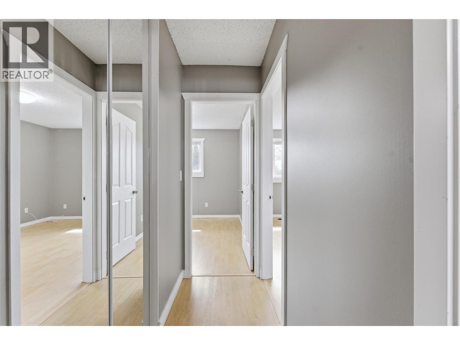 #205 2100 43 Avenue - 15