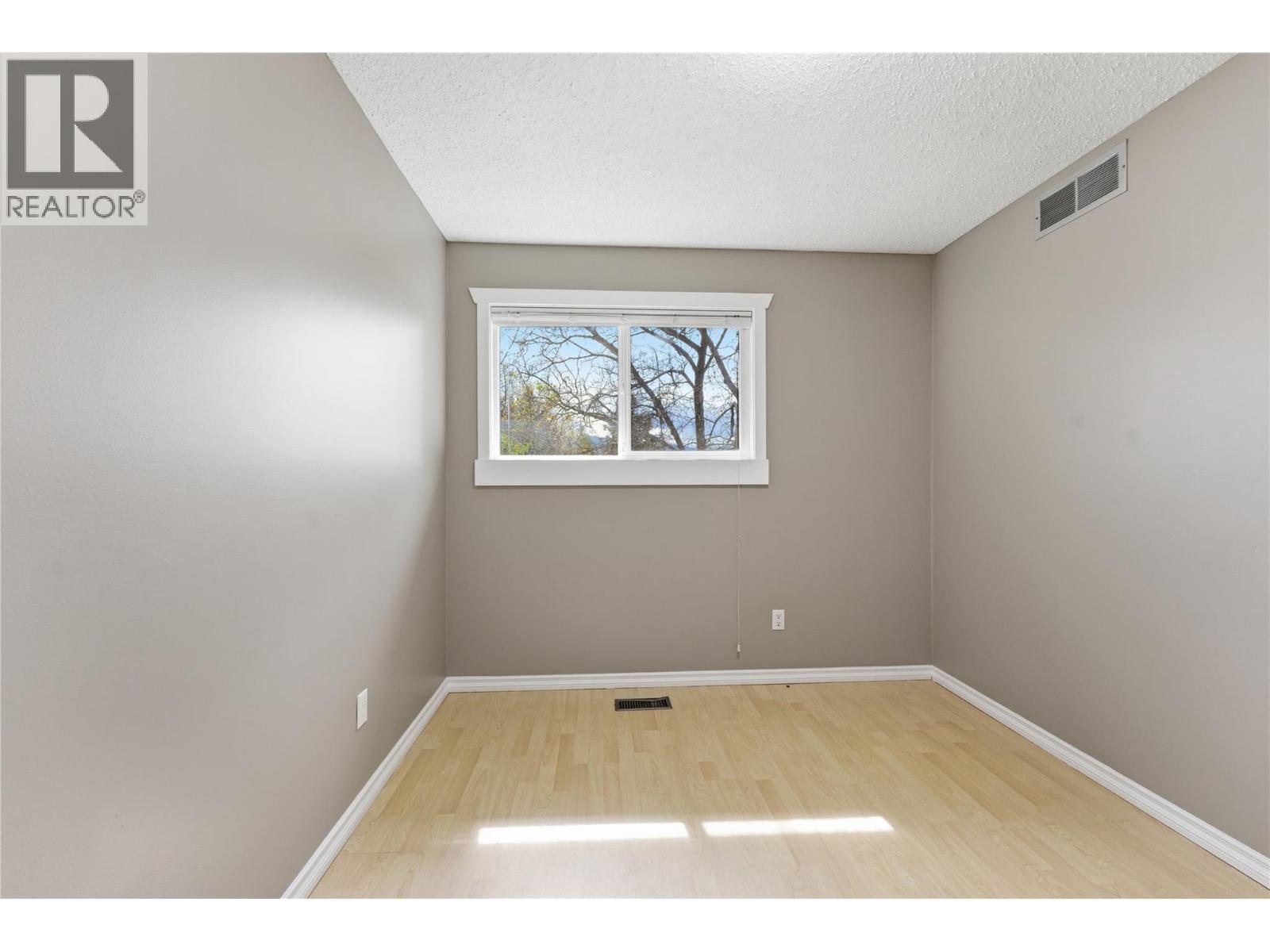 #205 2100 43 Avenue - 16