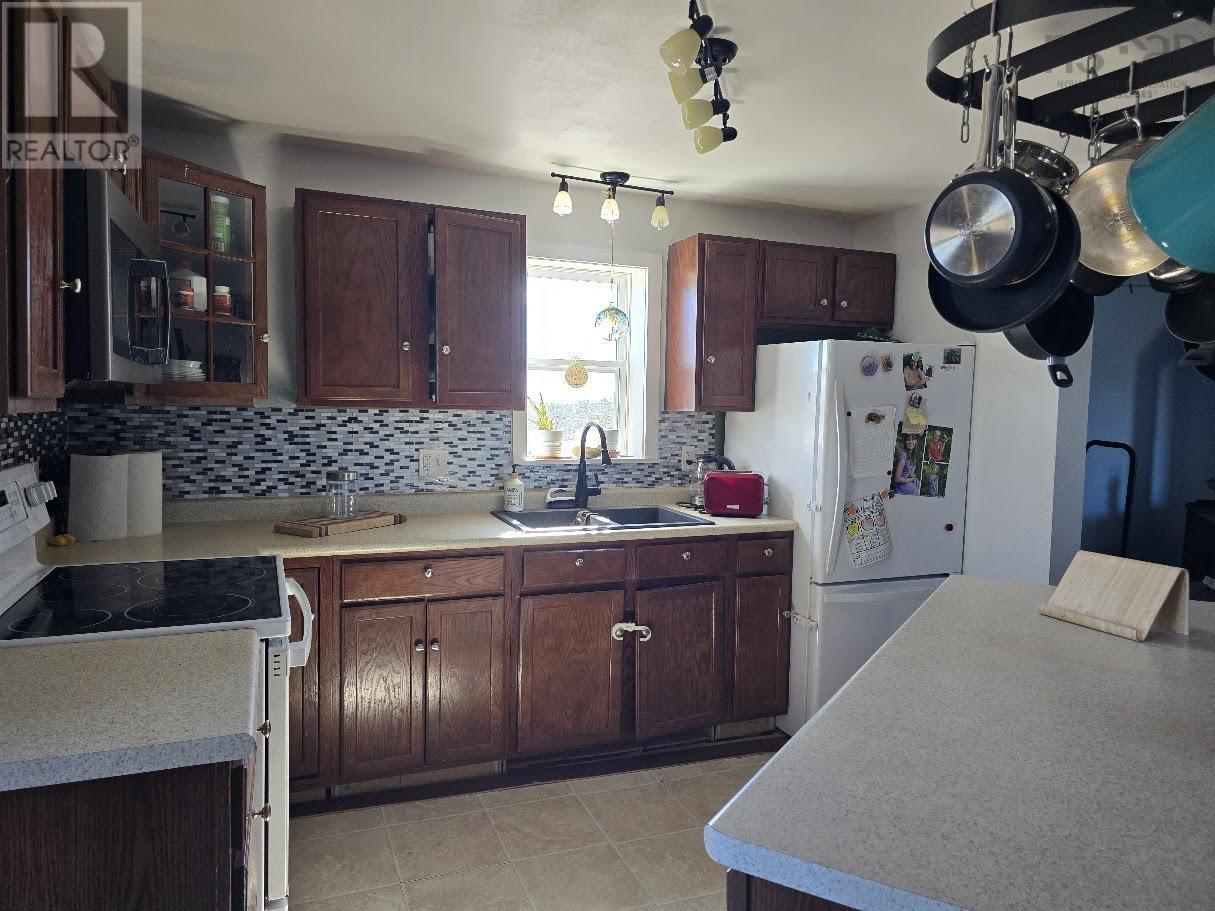 Property 20 of 49 of 39 Basil Joudrey Road