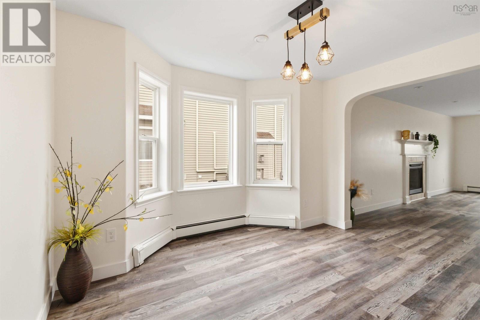 Property 12 of 48 of 106 States Lane