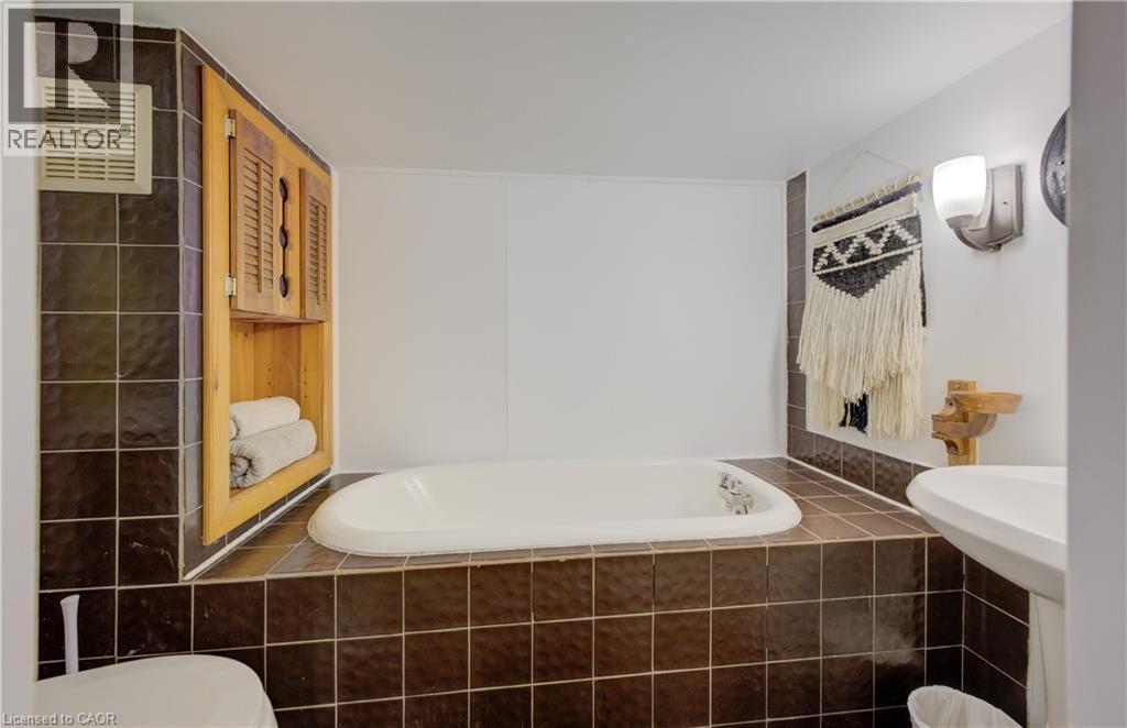 350 VICTORIA Street S, Kitchener, Ontario, N2M3A5 — Photo 16