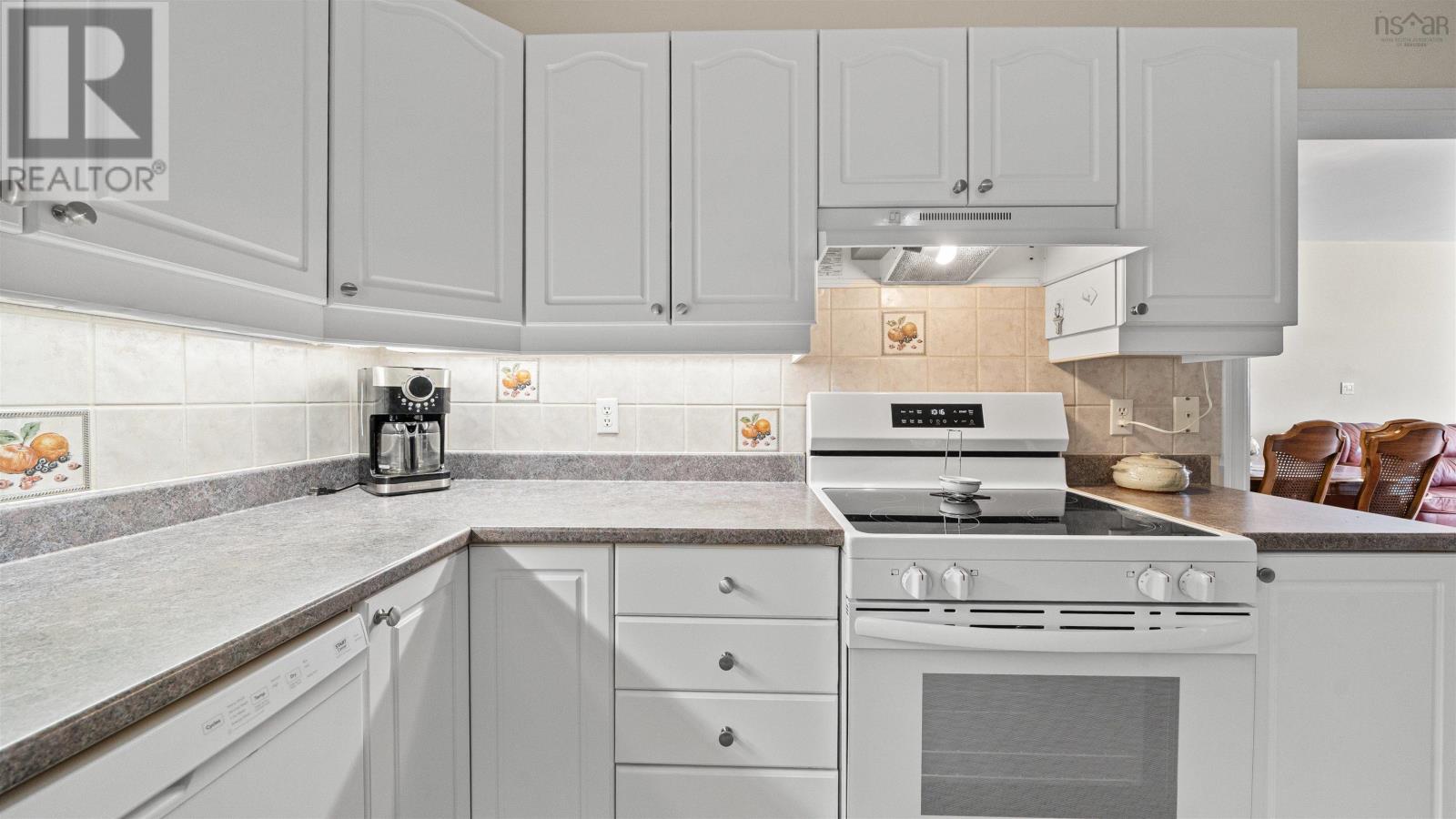 Property 23 of 50 of 209 201 Walter Havill Drive