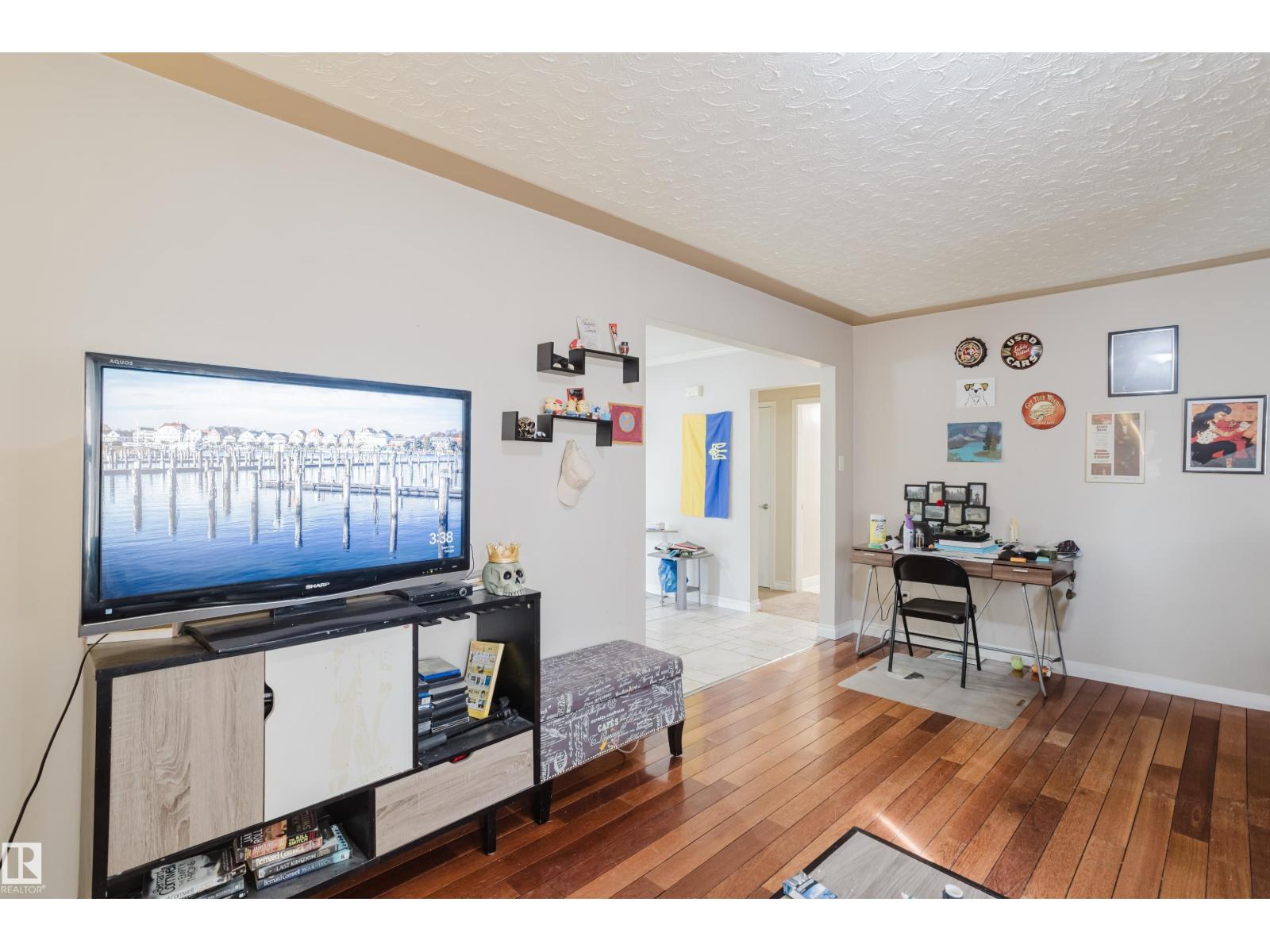12720 135 AV NW - 5