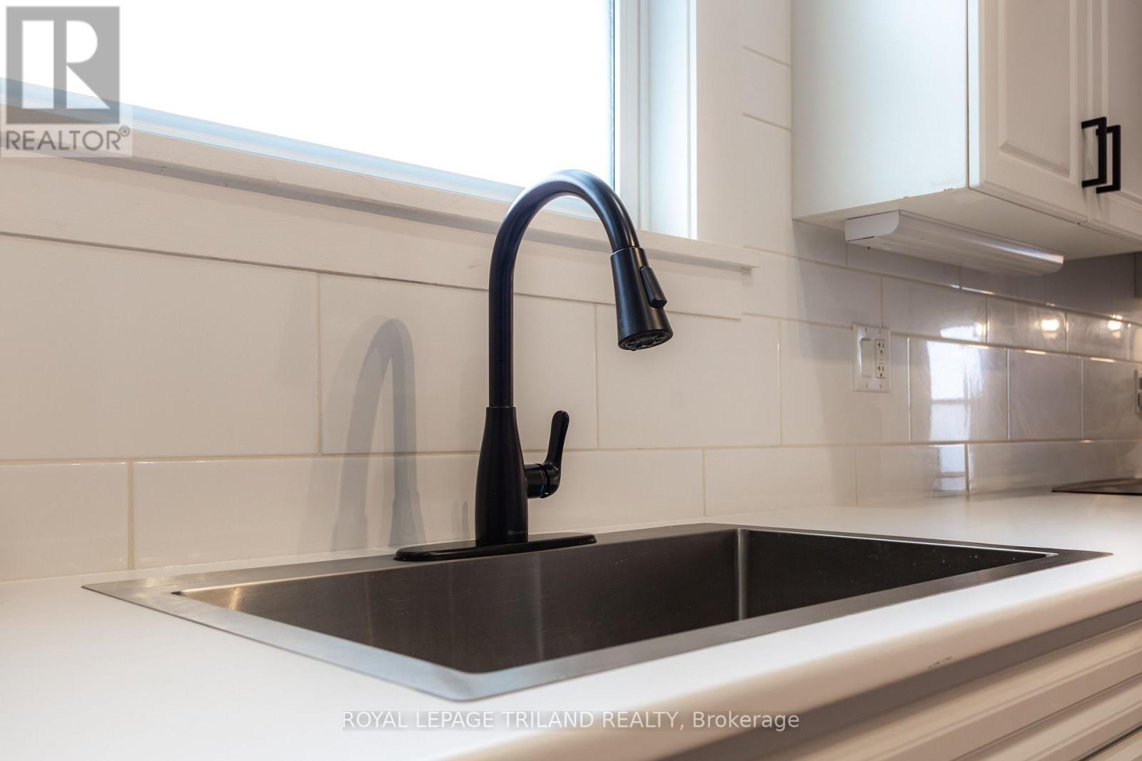 21 MAPLE STREET Property Photo