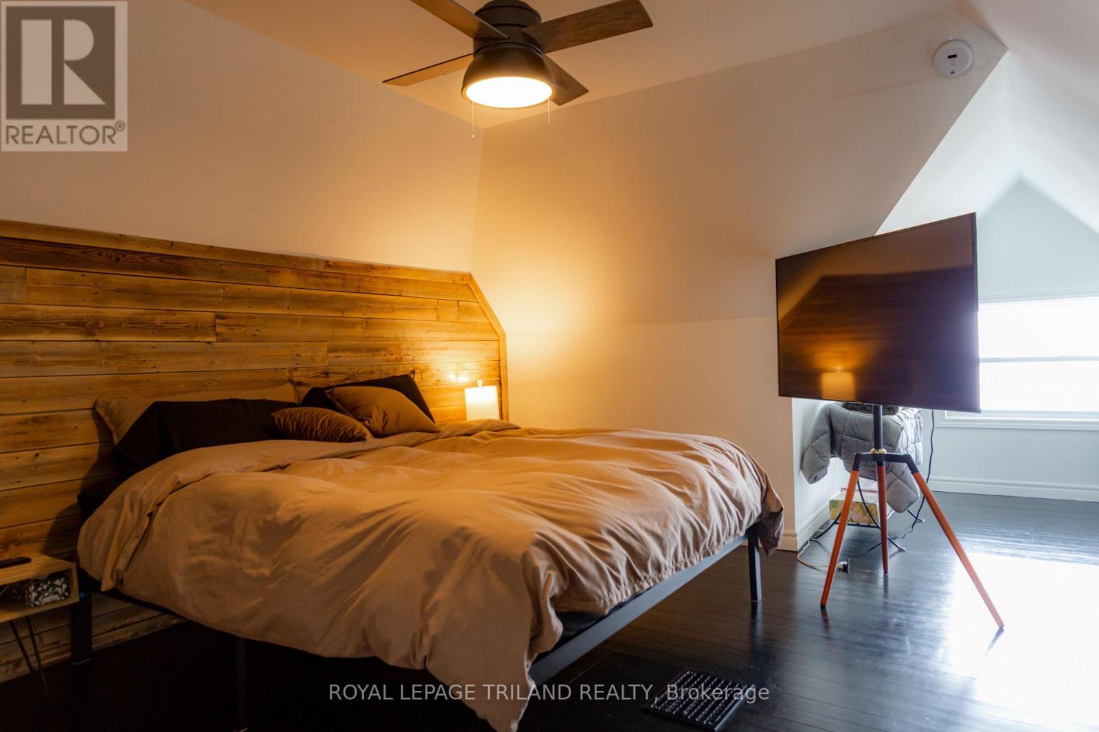 21 MAPLE STREET Property Photo