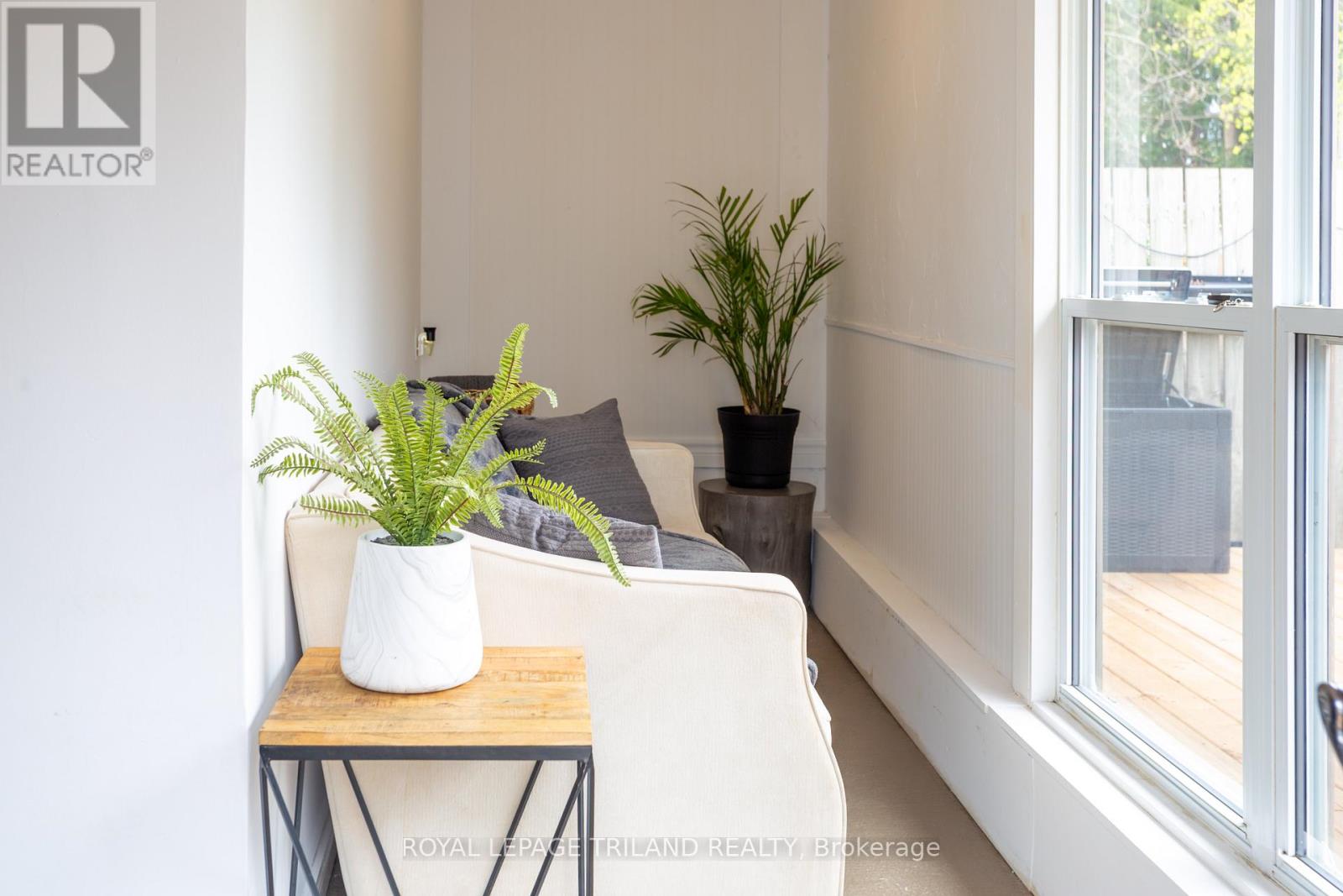 21 MAPLE STREET Property Photo