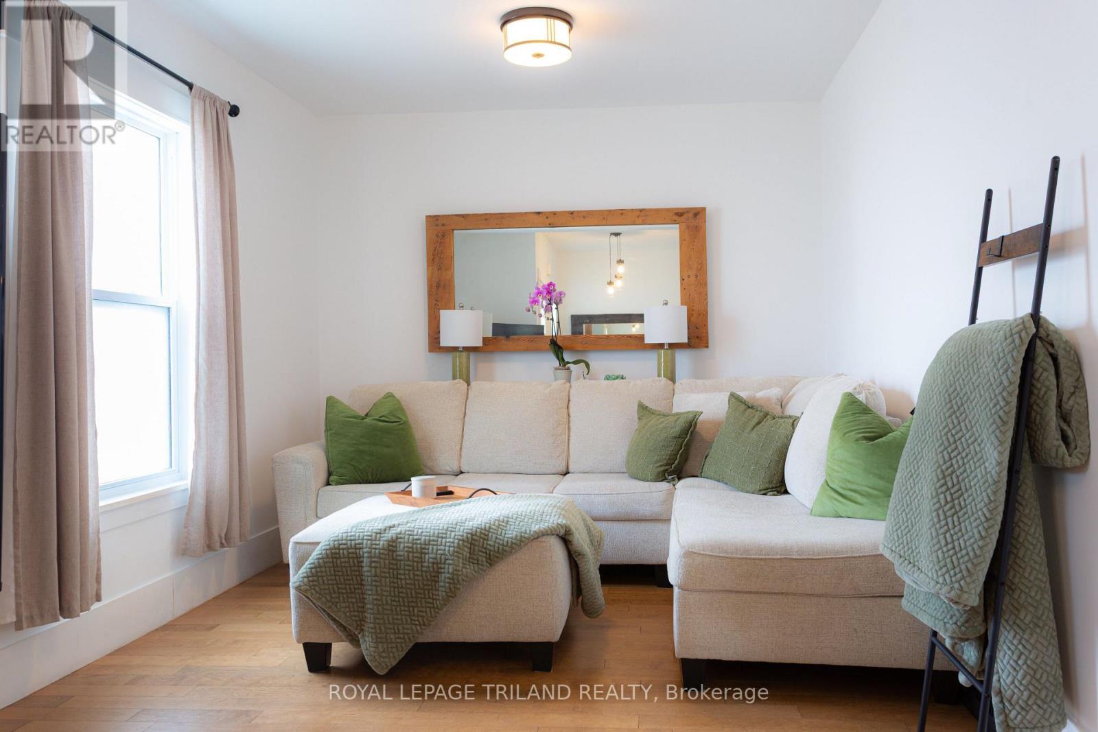 21 MAPLE STREET Property Photo