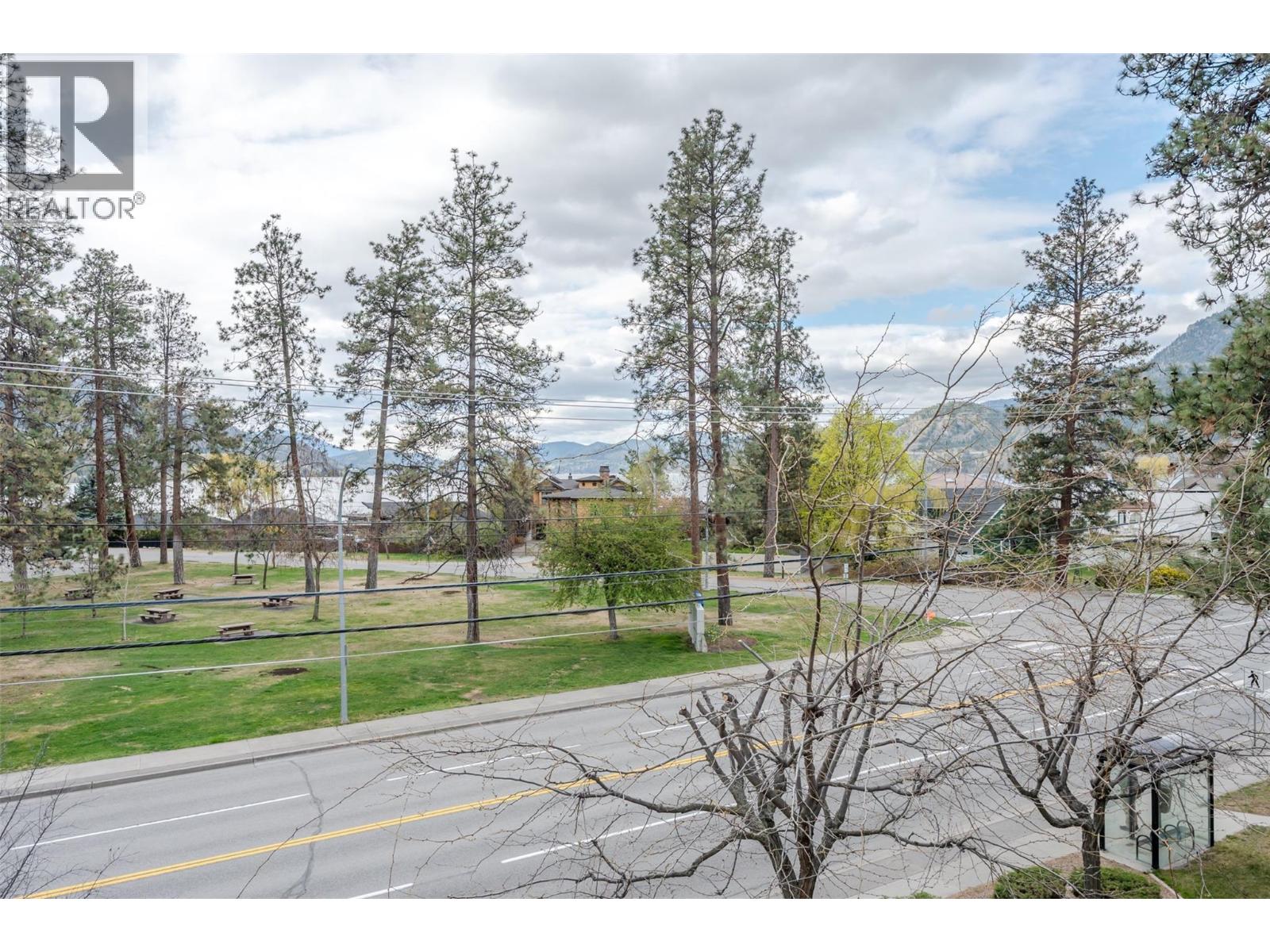 110 Skaha Place Unit# 401, Penticton