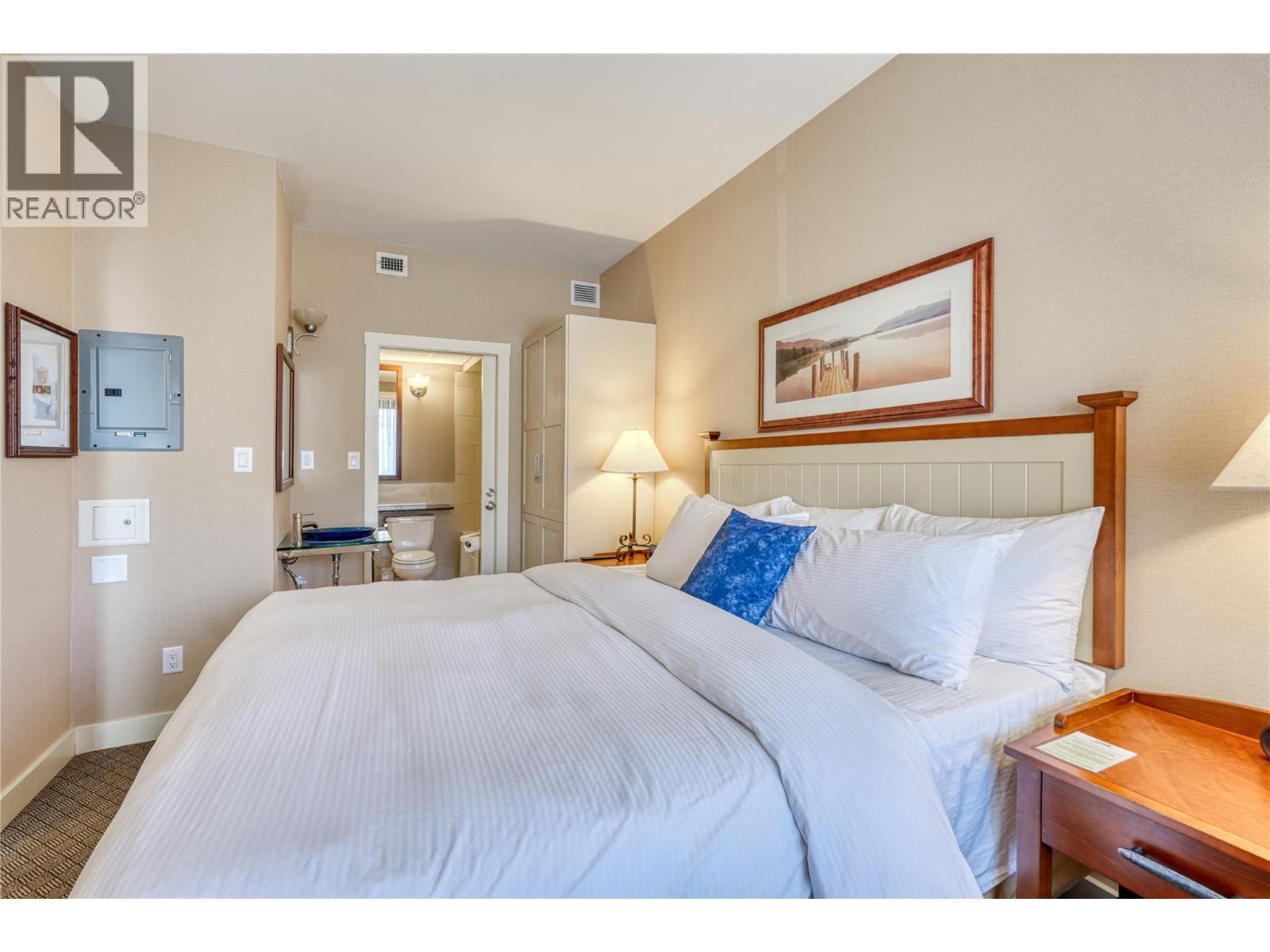 #222 13011 Lakeshore Drive S Unit# 222 - 9