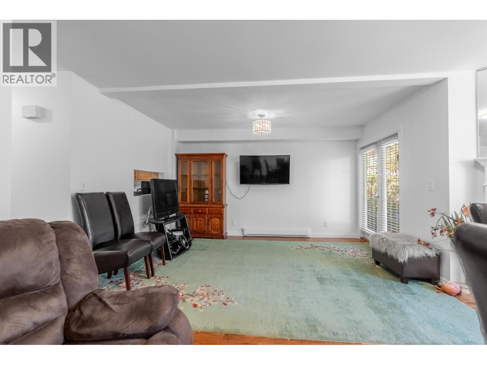 12 1872 HARBOUR STREET, Port Coquitlam
