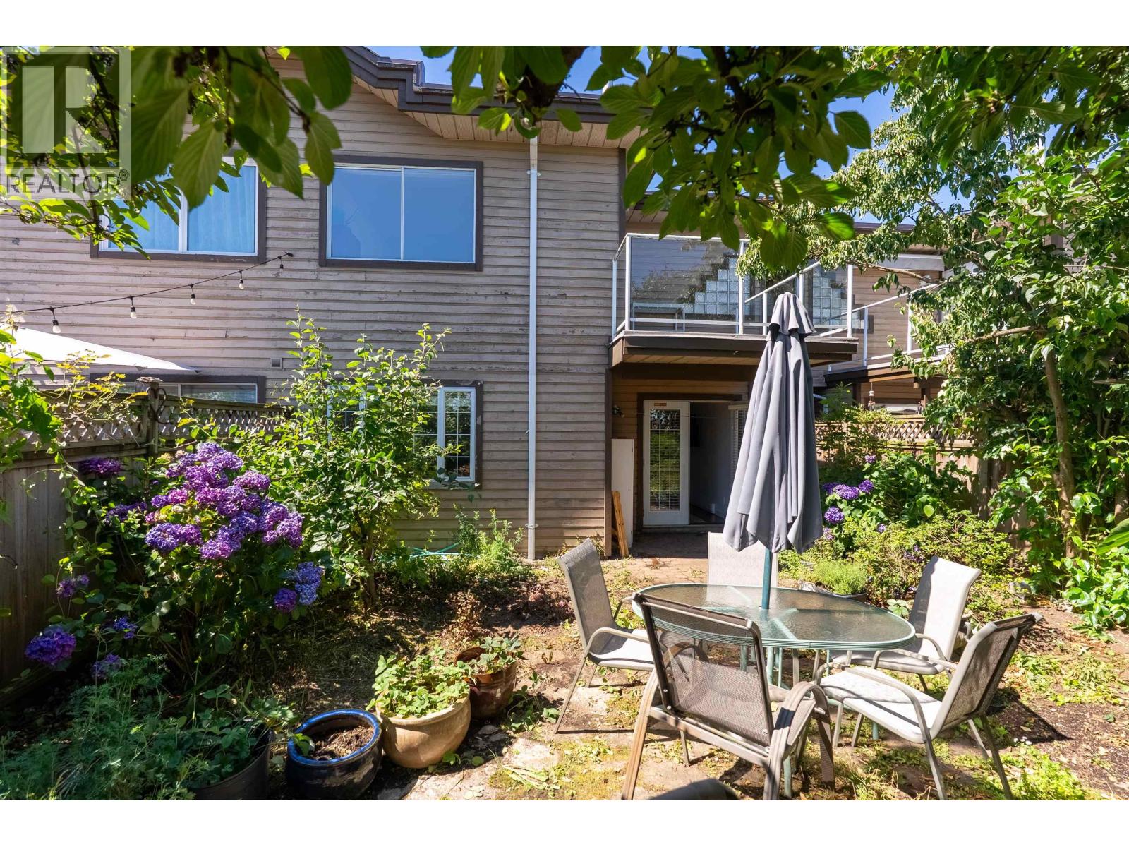 12 1872 HARBOUR STREET, Port Coquitlam